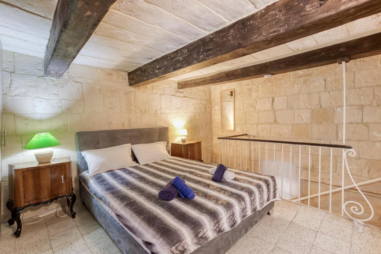 Vlt214- 2 Bedroom Townhouse * Valletta